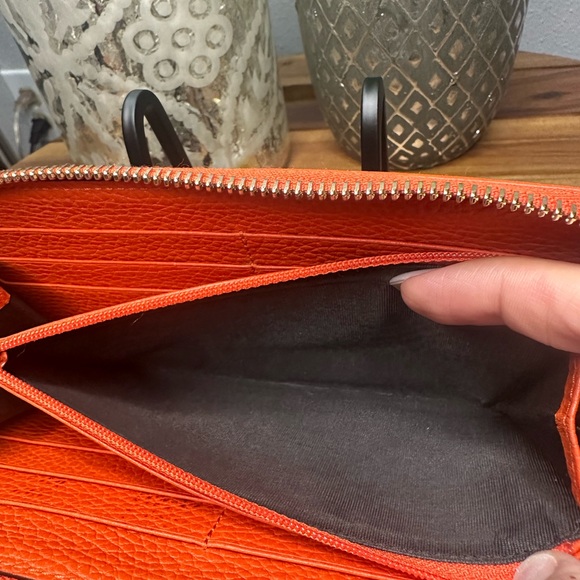 GUCCI ZIP AROUND LONG WALLET GG CANVAS SPICY HOT ORANGE - Picture 10 of 11